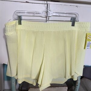 All in Motion Women's Yellow Shorts